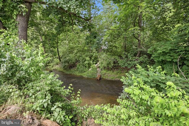 71 CIRCLE DR, Ephrata, PA 17522