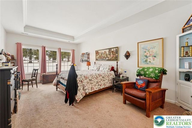 5424 Traditions Drive, Upper Saucon Twp, PA 18036