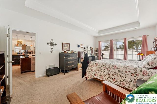 5424 Traditions Drive, Upper Saucon Twp, PA 18036