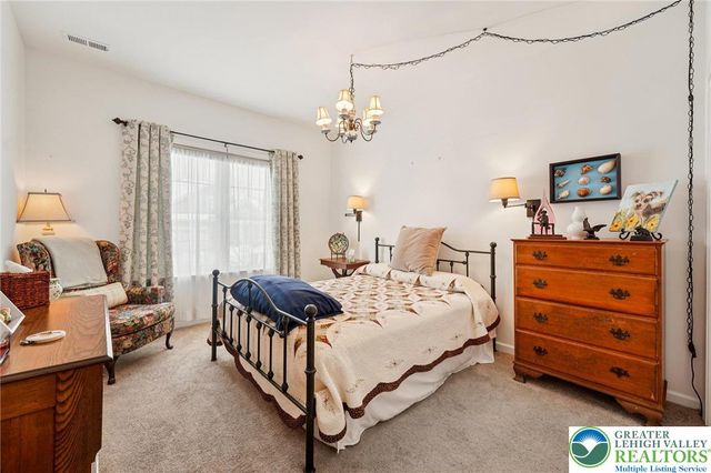 5424 Traditions Drive, Upper Saucon Twp, PA 18036