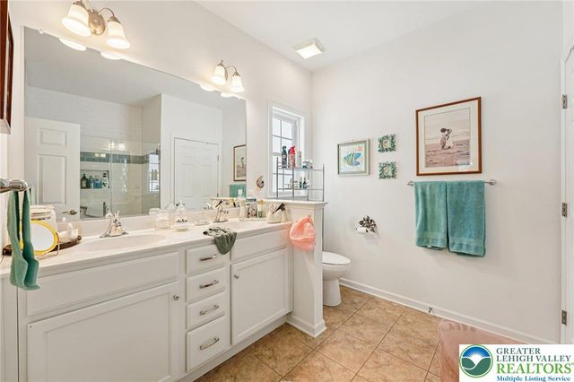 5424 Traditions Drive, Upper Saucon Twp, PA 18036