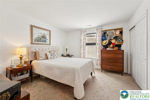 5424 Traditions Drive, Upper Saucon Twp, PA 18036