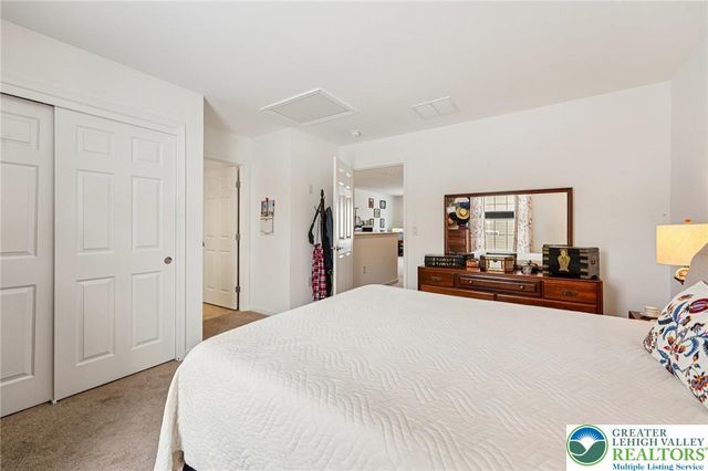 5424 Traditions Drive, Upper Saucon Twp, PA 18036