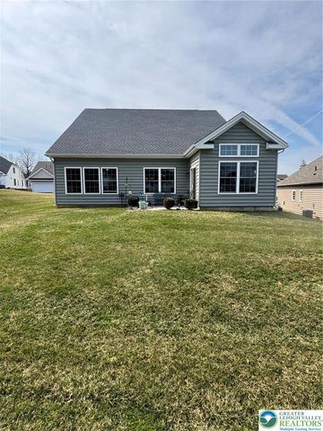 5424 Traditions Drive, Upper Saucon Twp, PA 18036