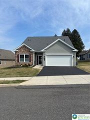 5424 Traditions Drive, Upper Saucon Twp, PA 18036