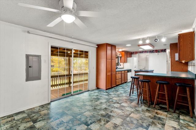 602 Legendary Lane, Gun Barrel City, TX 75156