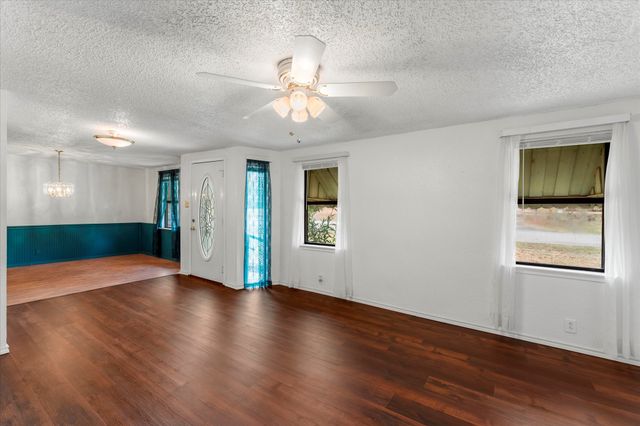 602 Legendary Lane, Gun Barrel City, TX 75156