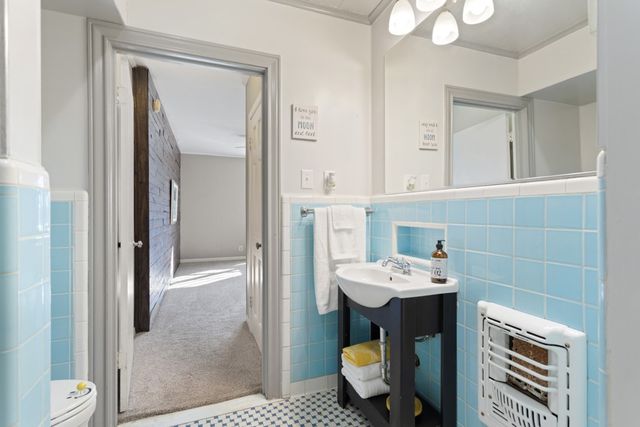 205 N Henry Street, Lindale, TX 75771