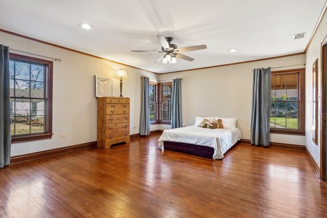 205 N Henry Street, Lindale, TX 75771