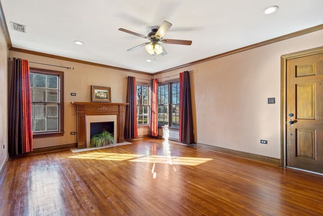 205 N Henry Street, Lindale, TX 75771