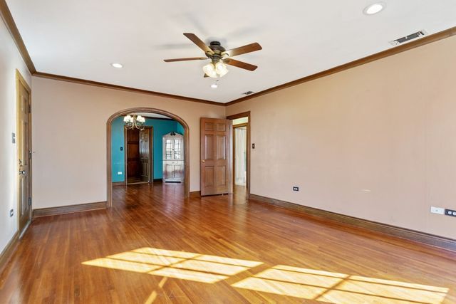 205 N Henry Street, Lindale, TX 75771