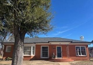 205 N Henry Street, Lindale, TX 75771