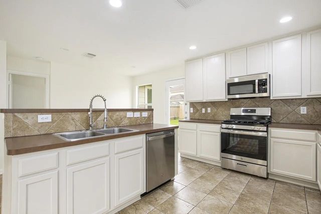 7719 Serene Wood Lane, Cypress, TX 77433