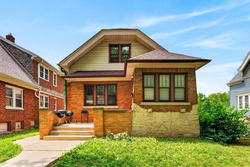 4751 N 34th STREET, Milwaukee, WI 53209