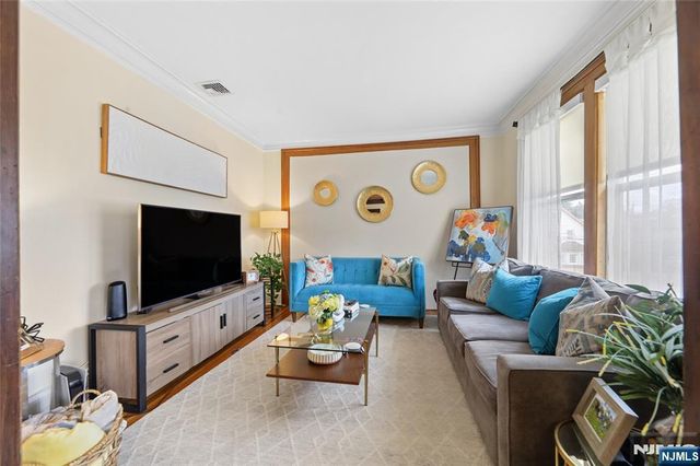 290 Columbia Avenue, Fort Lee, NJ 07024