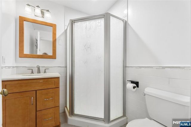 290 Columbia Avenue, Fort Lee, NJ 07024