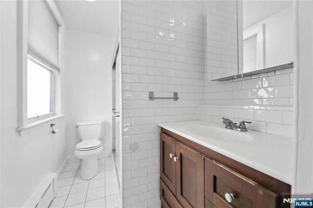 290 Columbia Avenue, Fort Lee, NJ 07024