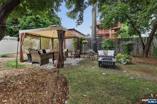290 Columbia Avenue, Fort Lee, NJ 07024