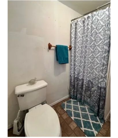 919 W Avenue G Ave, Kingsville, TX 78363