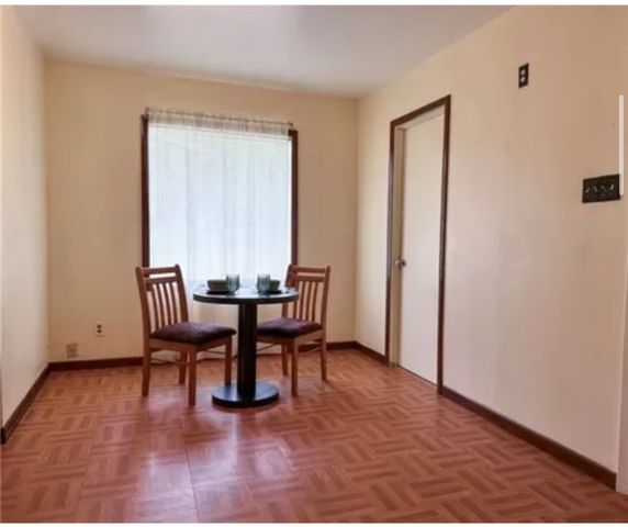 919 W Avenue G Ave, Kingsville, TX 78363