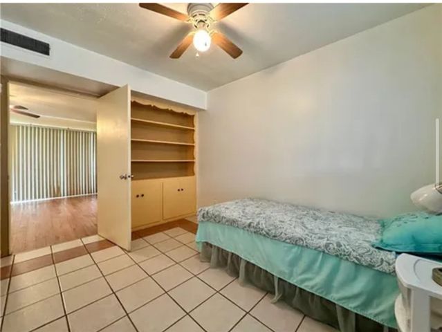 919 W Avenue G Ave, Kingsville, TX 78363