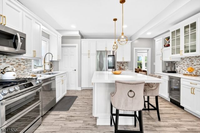39 Overlook Ave, West Orange Twp., NJ 07052