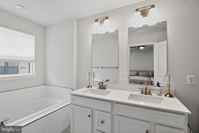 1575 LOWMAN ST, Baltimore, MD 21230