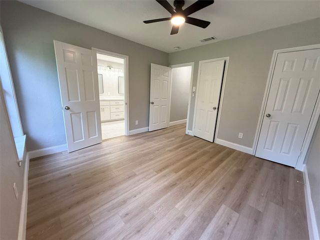 1715 Alaska Avenue, Dallas, TX 75216