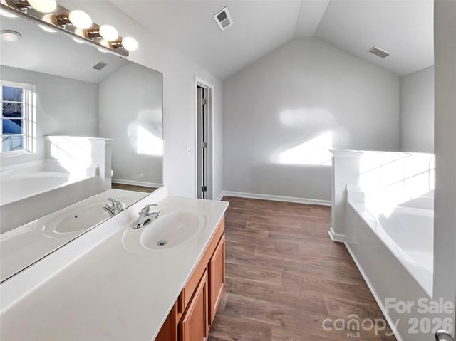 4022 Cindy Woods Lane, Charlotte, NC 28216