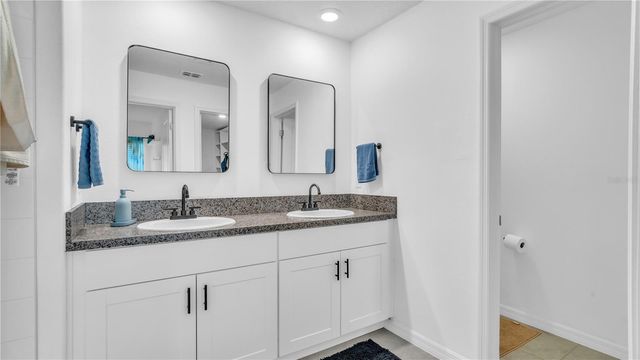 1841 CRINKLE LEAF COURT, Ruskin, FL 33570