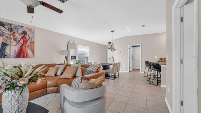 1841 CRINKLE LEAF COURT, Ruskin, FL 33570