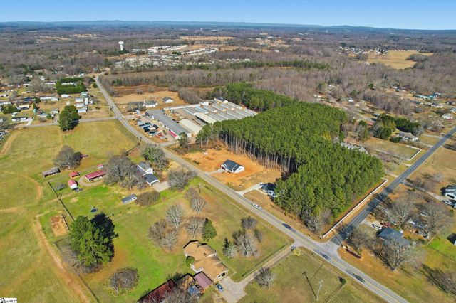 908 Beaverdam Road, Williamston, SC 29697