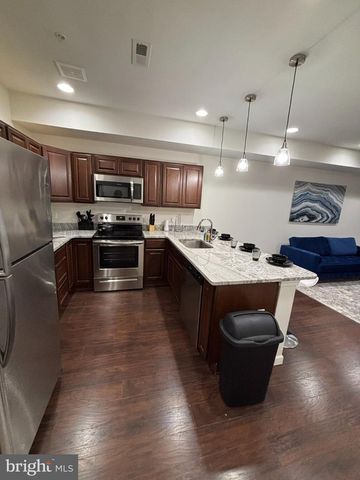 6005 EADS ST NE, Washington, DC 20019