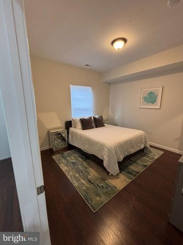 6005 EADS ST NE, Washington, DC 20019