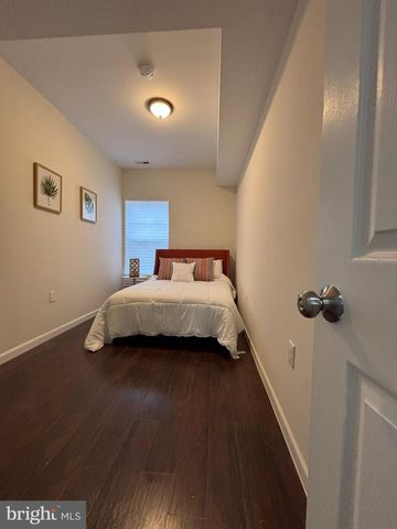 6005 EADS ST NE, Washington, DC 20019