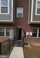 6005 EADS ST NE, Washington, DC 20019