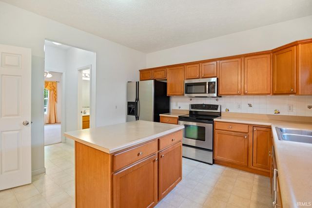 987 Marwyck Street, West Lafayette, IN 47906