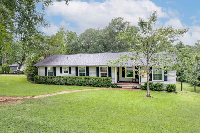 1301 N High St., Longview, TX 75601