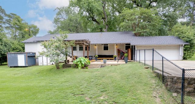 1301 N High St., Longview, TX 75601