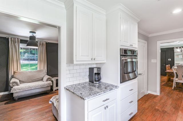 1301 N High St., Longview, TX 75601