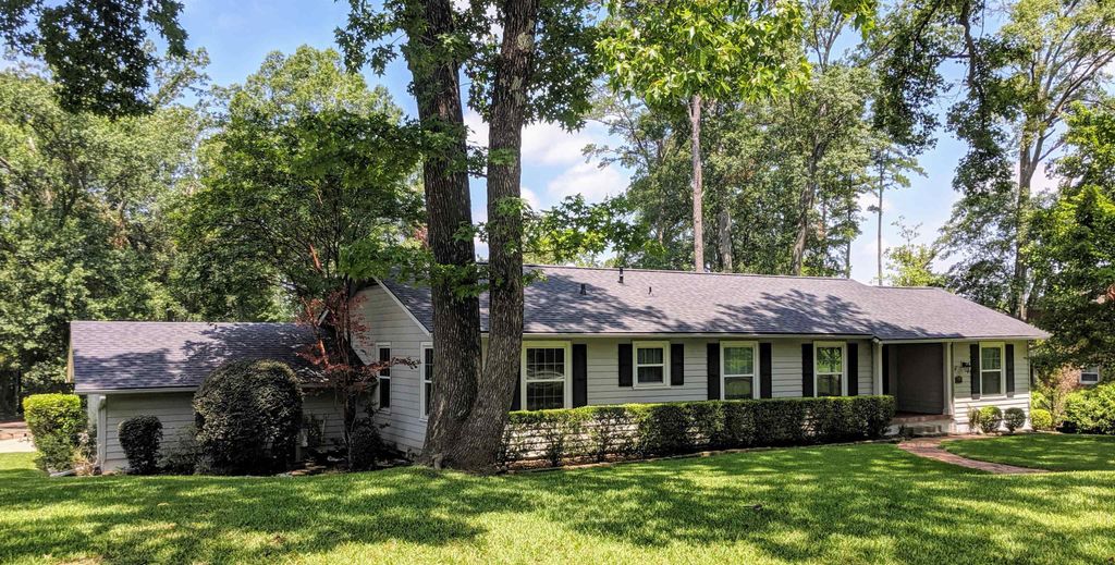 1301 N High St., Longview, TX 75601