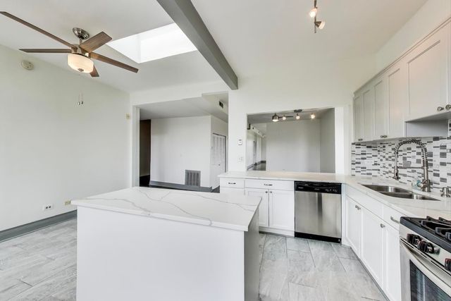 737 E 50th Street 4, Chicago, IL 60615