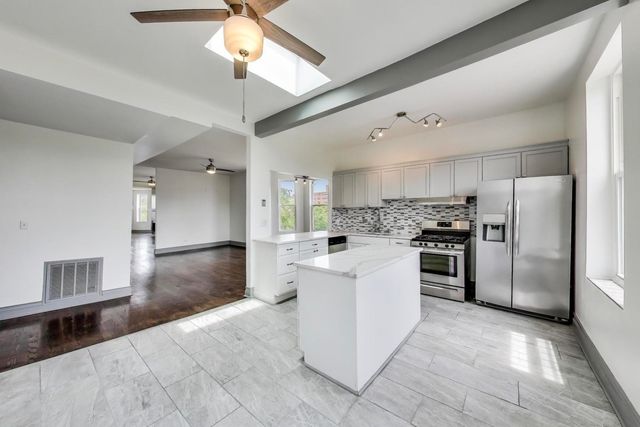 737 E 50th Street 4, Chicago, IL 60615