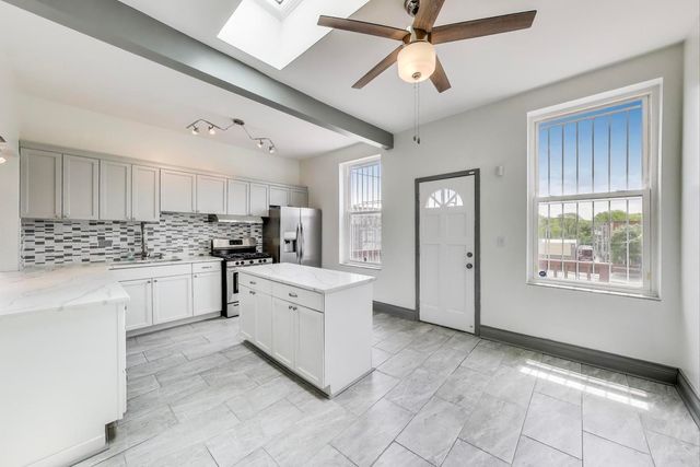 737 E 50th Street 4, Chicago, IL 60615