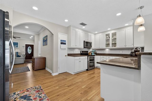 169 27TH AVENUE N, St Petersburg, FL 33704