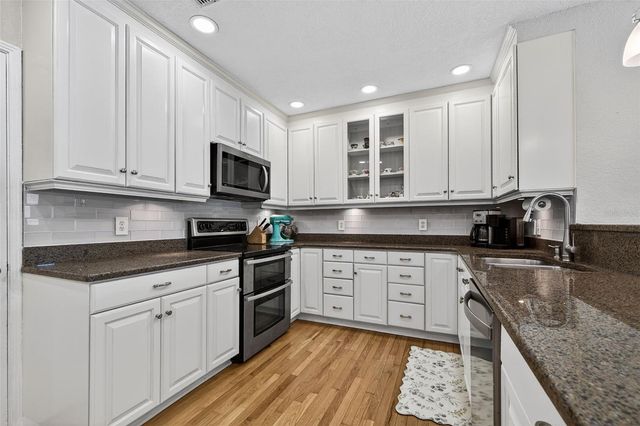 169 27TH AVENUE N, St Petersburg, FL 33704