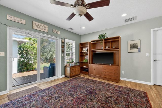 169 27TH AVENUE N, St Petersburg, FL 33704