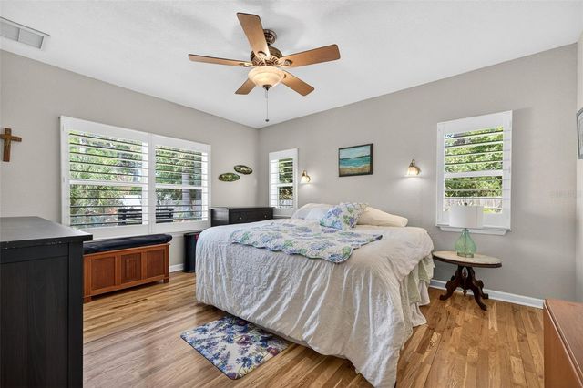 169 27TH AVENUE N, St Petersburg, FL 33704