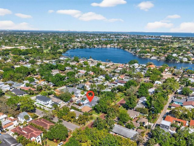 169 27TH AVENUE N, St Petersburg, FL 33704