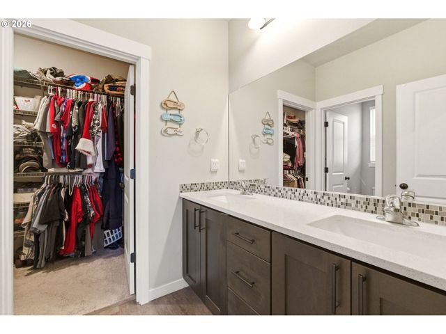 1130 Ne 17TH St, Battle Ground, WA 98604